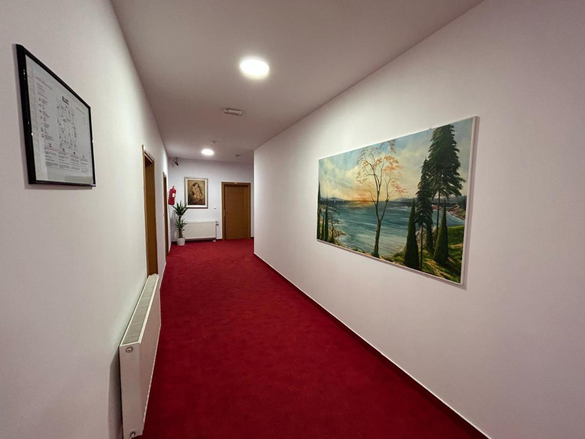 Rooms Elez Sesvete Exterior foto