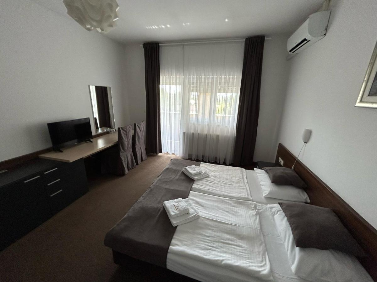 Rooms Elez Sesvete Exterior foto